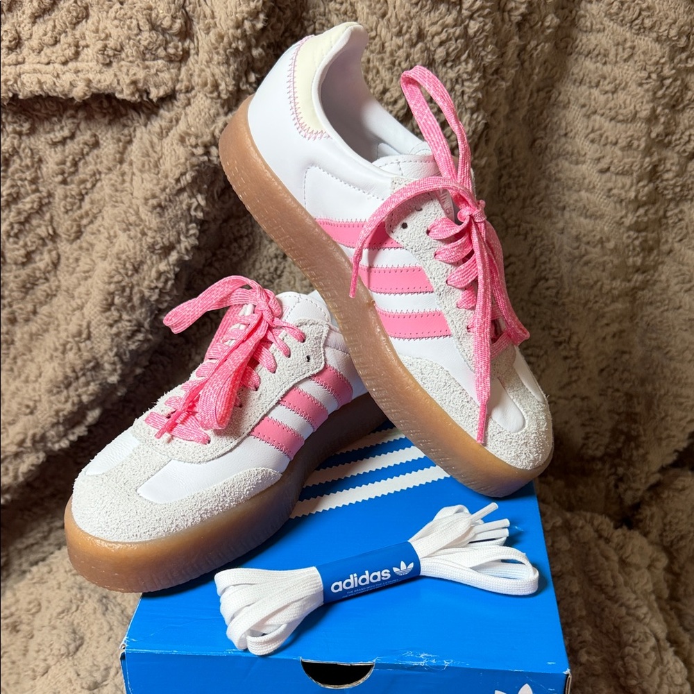Adidas Women’s White and Pink Sneakers with Gum Sole